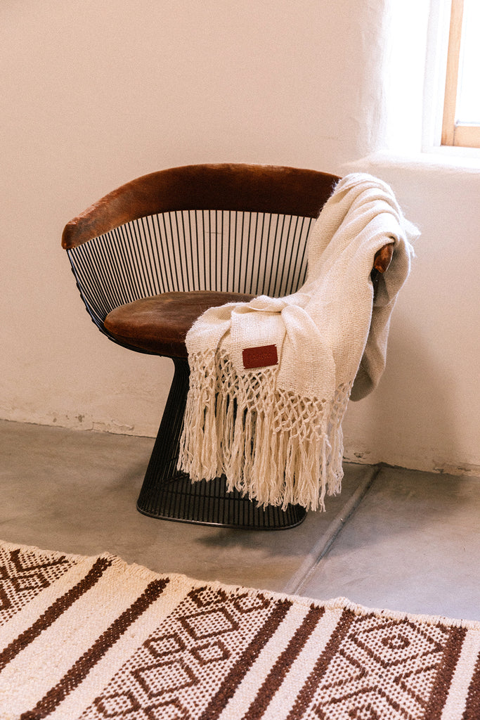 Puna Llama Throw | Natural White