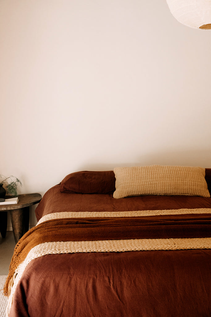 Puna Llama throw | Tobacco