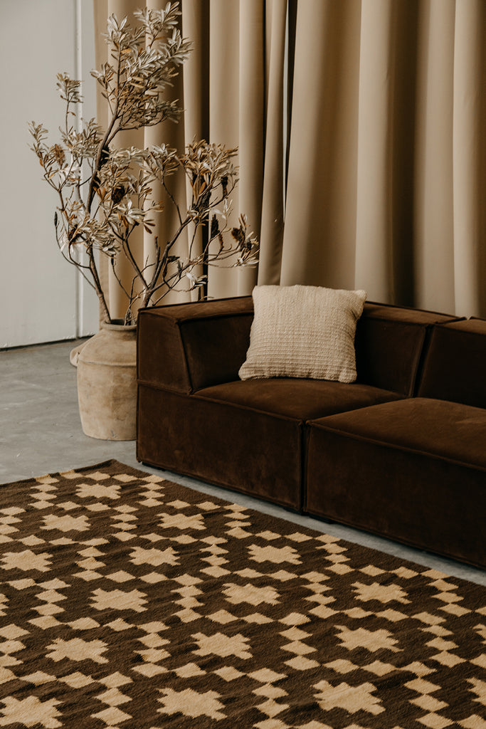 Antonia | Coffee & Camel