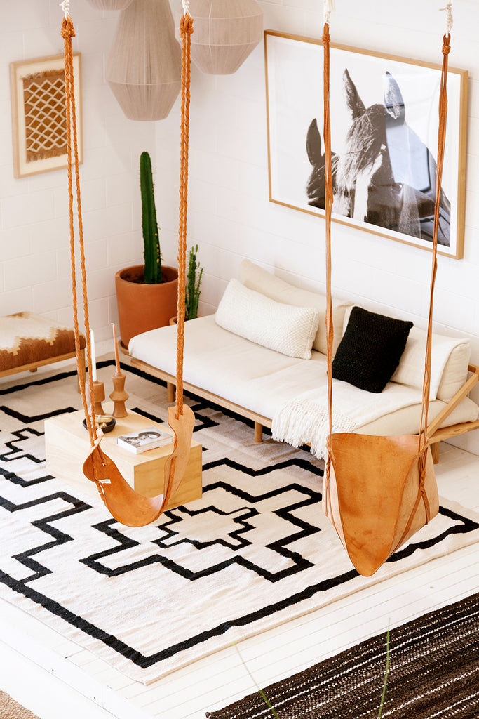 Yolanda | Bone & Black