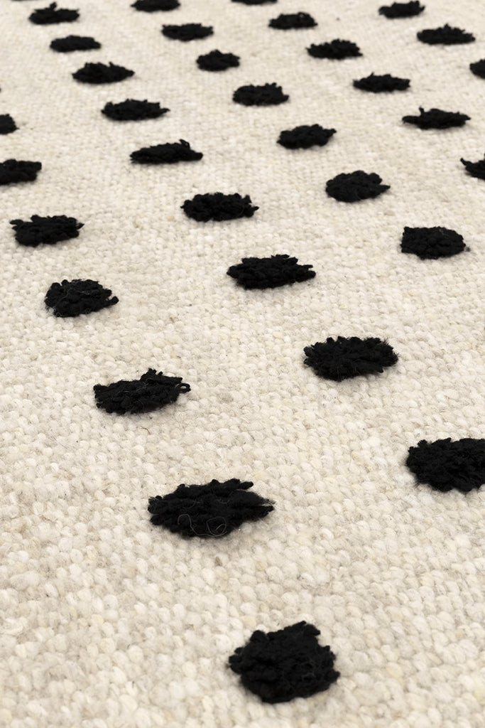 Cristina Runner | Natural & Black