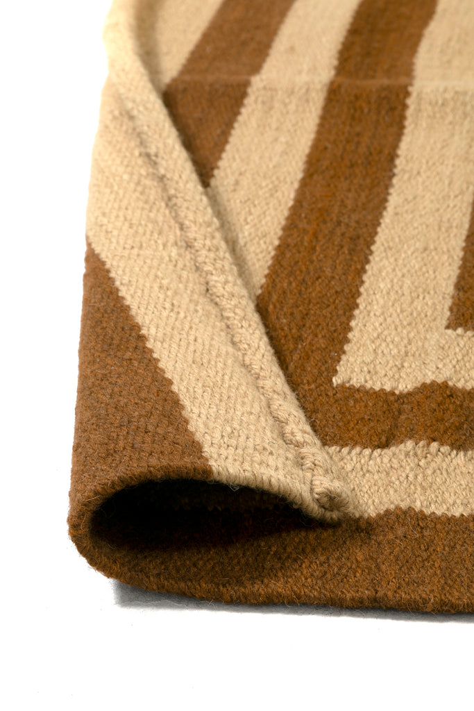 Spirals | Chestnut & Camel