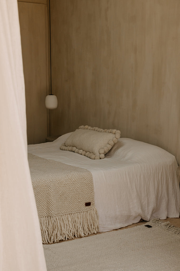 Monte Throw | Natural White