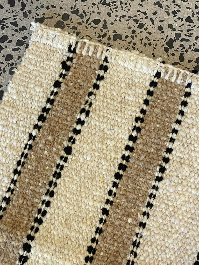 Mini Sample Vera | Natural, Black & Sand