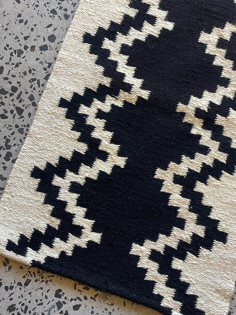 Mini Sample Southwest | Black & Natural