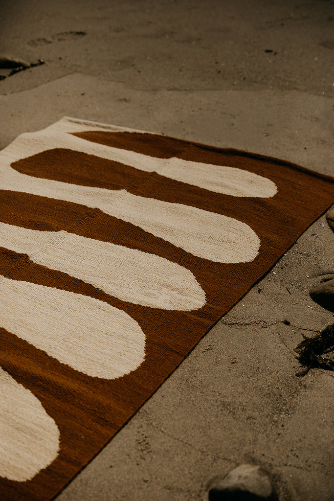 Kelp | Chestnut & Bone