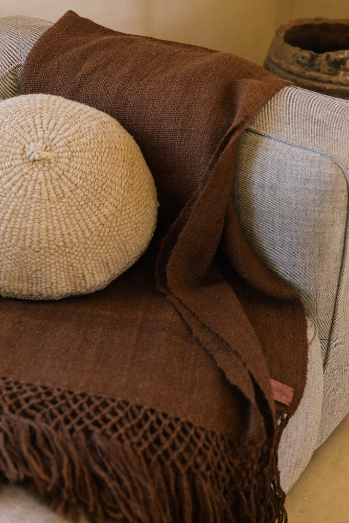 Puna Llama throw | Tobacco