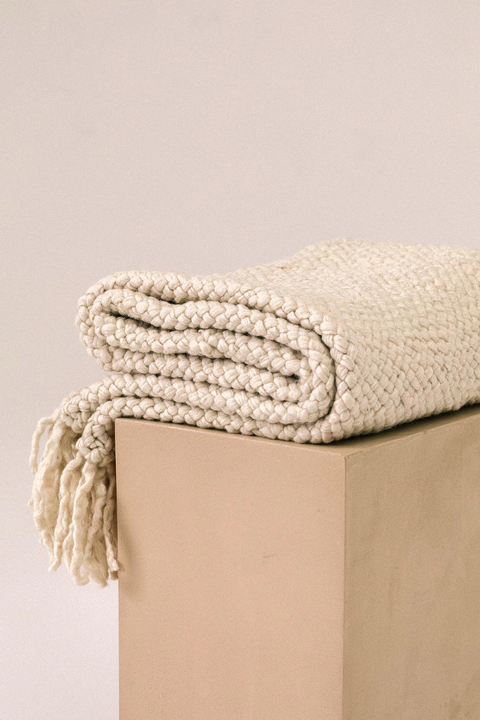 Monte Throw | Natural White