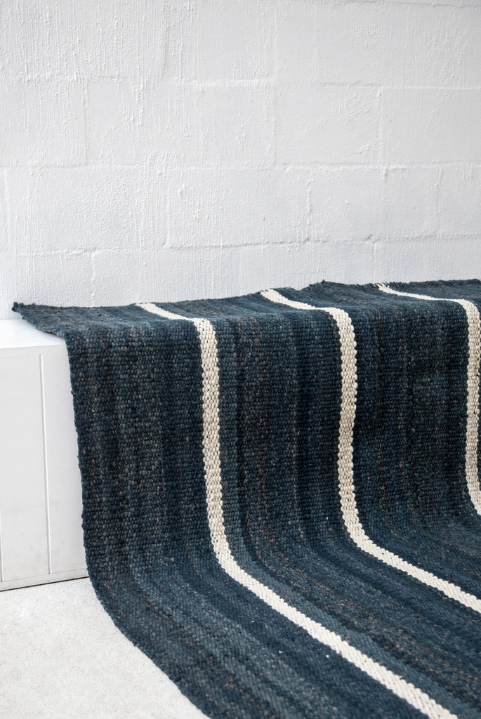 Tomasa | Navy & Natural