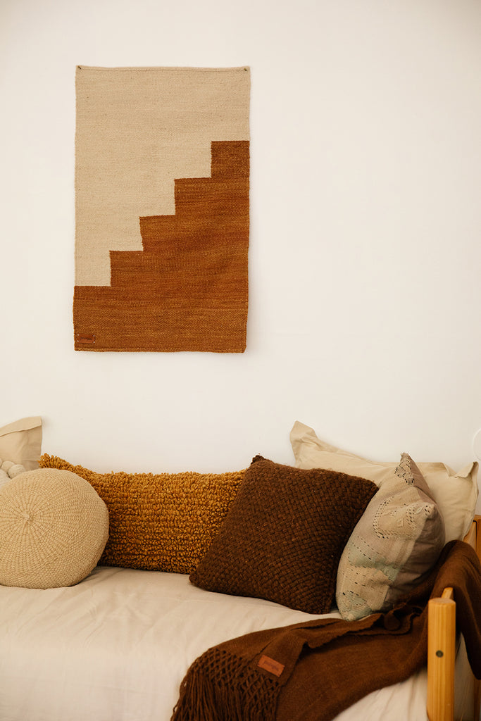 Puna Llama throw | Tobacco